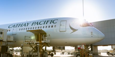 國泰貨運以「專業成就可能」，為文物運送制訂專屬運送方案，護送中華文化瑰寶走向世界