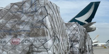 德鐵信可加入國泰的 「企業可持續航空燃油計劃」 為減排作出史無前例的重大承諾