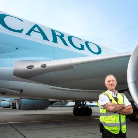 国泰—紧急包裹运送-优先可靠 