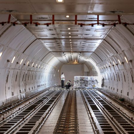 國泰包機-定制解決方案 國泰貨運在所有貨物處理領域均擁有專業知識