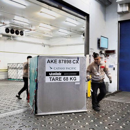 国泰总部和外站的冷冻链保证