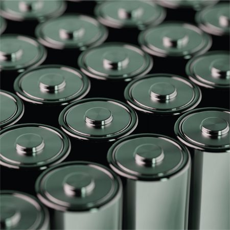 我們獲得由IATA頒發的CEIV鋰電池更新認證，並成功縮減從查詢至簽訂服務級別協議的時間。  此外，我們亦提供防火集裝箱及防火安全袋，可承運不同尺寸的鋰離子電池。