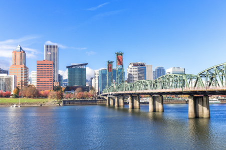 Hawthorne bridge and Portland skyline
