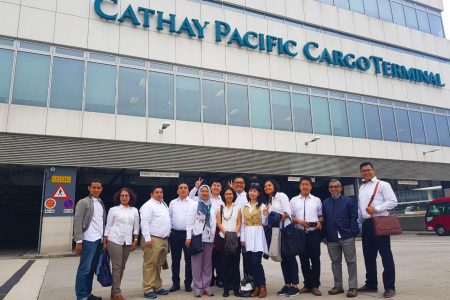 Photo of Indonesian cargo agents outside Cathay Cargo Terminal