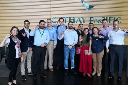 Group photo of Mexican delegation at Cathay City