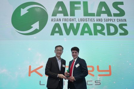 Ashish Kapur collecting award