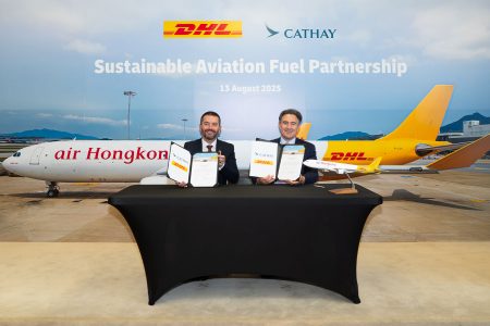 Peter Bardens, DHL Express Senior Vice President for Network Operations & Aviation – Asia Pacific and Tom Owen, Director Cargo sign the deal 