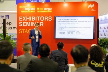 Toby Griffifths Head of Cargo Sales talks to delegates about Cathay Cargo’s links to the Greater Bay Area